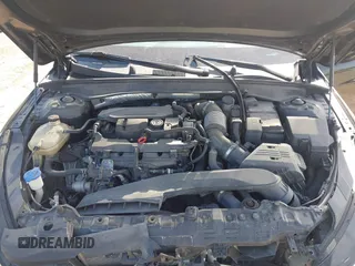 2023 Kia K5 GT-Line z VIN 5XXG64J22PG186976, wystawiony jako IAAI lot #42241886 z przebiegiem 39 502 mil mil oraz . Historia ofert i sprzedaży dostępna na DreamBid. Obrazek 10.