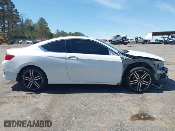2016 Honda Accord Touring with VIN 1HGCT2B0XGA004186, listed as a IAAI auction lot 41823725 with 124,678 mi miles and . Bid and sale history available at DreamBid. Image 14.