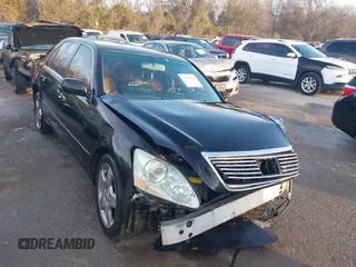 2005 Lexus LS 430 with VIN JTHBN36F855005771, listed as a IAAI auction lot 41233919 with 273,798 mi miles. Bid and sale history available at carsss.com. Image 1.