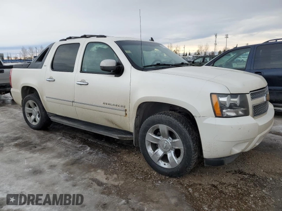 2010 Chevrolet Avalanche with VIN 3GNVKGE24AG273420, listed as a Copart auction lot 86592044 with 173,596 mi miles and Non Repairable. Bid and sale history available at DreamBid. Image 4.