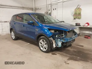 2017 Ford Escape SE z VIN 1FMCU9GD7HUC66808, wystawiony jako IAAI lot #41707595 z przebiegiem 34 893 mil mil oraz . Historia ofert i sprzedaży dostępna na DreamBid. Obrazek 1.