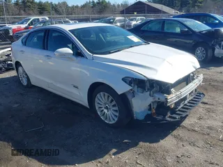 2014 Ford Fusion Titanium с VIN 3FA6P0SU6ER263886, выставлен на аукционе IAAI как лот 41825037 с пробегом 161 025 миль миль и . История ставок и продаж доступна на DreamBid. Изображение 1.