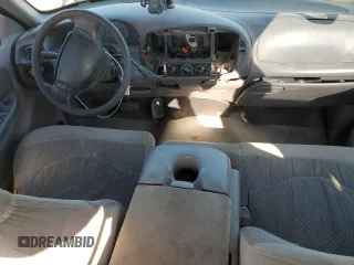 1999 Ford F-150 с VIN 2FTZX1729XCA25031, выставлен на аукционе Copart как лот 46941615 с пробегом 310 800 миль миль и Списание • Salvage title. История ставок и продаж доступна на DreamBid. Изображение 8.