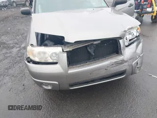 2006 Subaru Forester 2.5 X with VIN JF1SG63696H711784, listed as a IAAI auction lot 41966417 with 217,219 mi miles. Bid and sale history available at carsss.com. Image 6.