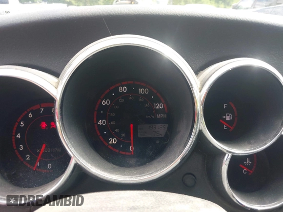 2006 Pontiac Vibe with VIN 5Y2SL65896Z435668, listed as a IAAI auction lot 42366428 with 193,125 mi miles and . Bid and sale history available at DreamBid. Image 7.