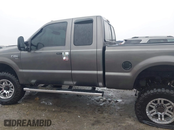 2004 Ford F-250 XL with VIN 1FTNX21P54EC50710, listed as a IAAI auction lot 41541098 with 205,003 mi miles and . Bid and sale history available at DreamBid. Image 14.