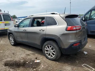 2017 Jeep Cherokee Latitude with VIN 1C4PJMCB3HW562032, listed as a Copart auction lot 66562805 with 150,303 mi miles and Clean title. Bid and sale history available at DreamBid. Image 2.
