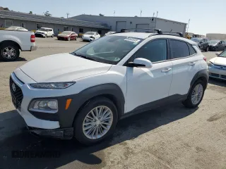2019 Hyundai Kona SEL z VIN KM8K2CAA1KU351695, wystawiony jako Copart lot #59880505 z przebiegiem 65 279 mil mil oraz Szkoda całkowita • Salvage title. Historia ofert i sprzedaży dostępna na DreamBid. Obrazek 1.