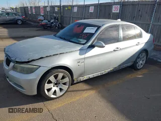 2007 BMW 3 Series 328xi with VIN WBAVC93577KX56977, listed as a IAAI auction lot 41349967 with 1 mi miles. Bid and sale history available at carsss.com. Image 2.