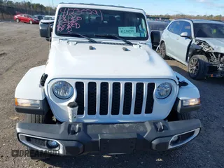 2022 Jeep Gladiator Willys with VIN 1C6HJTAG1NL117631, listed as a IAAI auction lot 41230291 with 33,463 mi miles and . Bid and sale history available at DreamBid. Image 12.