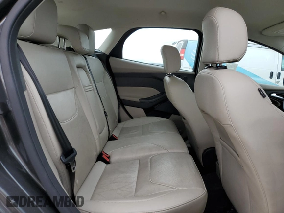 2016 Ford Focus Electric z VIN 1FADP3R45GL221550, wystawiony jako Copart lot #43874655 z przebiegiem 70 651 mil mil oraz Szkody całkowita. Historia ofert i sprzedaży dostępna na DreamBid. Obrazek 10.