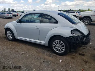 2018 Volkswagen Beetle SE with VIN 3VWJD7AT1JM717772, listed as a Copart auction lot 59819964 with 63,690 mi miles and Salvage Title. Bid and sale history available at carsss.com. Image 2.