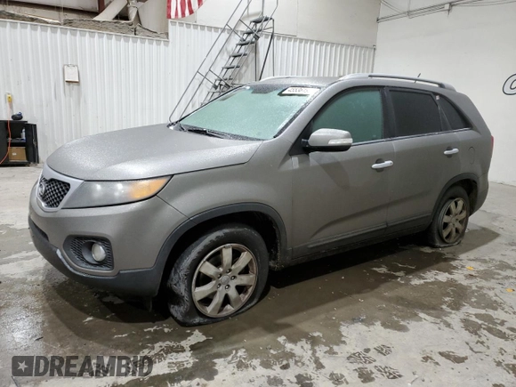 2012 Kia Sorento LX z VIN 5XYKT4A63CG241446, wystawiony jako Copart lot #45536195 z przebiegiem 177 209 mil mil oraz Szkoda całkowita • Salvage title. Historia ofert i sprzedaży dostępna na DreamBid. Obrazek 1.