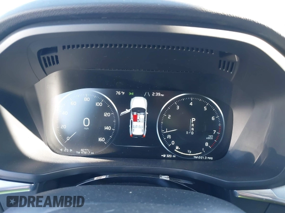 2018 Volvo XC60 Momentum with VIN YV4A22RK8J1004594, listed as a IAAI auction lot 41194134 with 82,771 mi miles and . Bid and sale history available at DreamBid. Image 7.