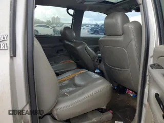 2005 Chevrolet Suburban LT z VIN 1GNEC16Z25J146045, wystawiony jako Copart lot #58289475 z przebiegiem Nie podano mil oraz Szkoda całkowita • Salvage title. Historia ofert i sprzedaży dostępna na DreamBid. Obrazek 11.