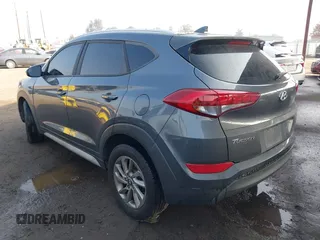 2018 Hyundai Tucson SEL with VIN KM8J33A47JU768935, listed as a IAAI auction lot 41007821 with 125,678 mi miles. Bid and sale history available at carsss.com. Image 3.