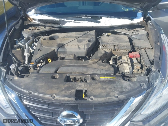 2018 Nissan Altima 2.5 SV with VIN 1N4AL3AP3JC101063, listed as a IAAI auction lot 41381019 with 198,695 mi miles. Bid and sale history available at carsss.com. Image 10.