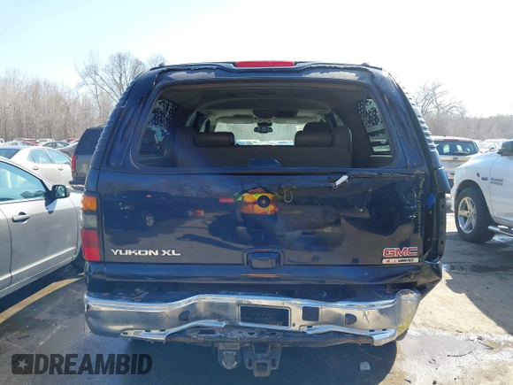 2005 GMC Yukon XL SLT with VIN 3GKGK26G35G191865, listed as a IAAI auction lot 41773994 with 211,199 mi miles. Bid and sale history available at carsss.com. Image 6.