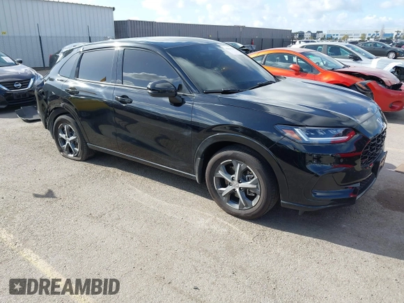 2024 Honda HR-V EX-L z VIN 3CZRZ1H7XRM736789, wystawiony jako IAAI lot #41934334 z przebiegiem 26 084 mil mil oraz . Historia ofert i sprzedaży dostępna na DreamBid. Obrazek 1.