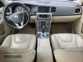 2012 Volvo S60 T6 z VIN YV1902FH4C2102159, wystawiony jako Copart lot #48685875 z przebiegiem 132 663 mil mil oraz Szkoda całkowita • Salvage title. Historia ofert i sprzedaży dostępna na DreamBid. Obrazek 8.