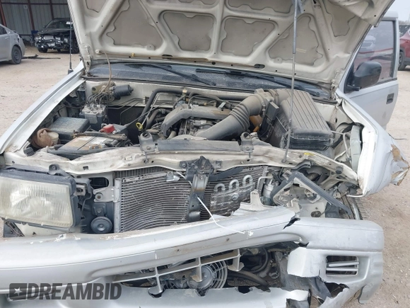 1999 Isuzu Rodeo S with VIN 4S2CK58W4X4358898, listed as a IAAI auction lot 41360738 with 184,948 mi miles and . Bid and sale history available at carsss.com. Image 10.