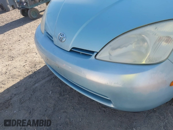 2003 Toyota Prius with VIN JT2BK18U130073925, listed as a IAAI auction lot 42035593 with 186,558 mi miles. Bid and sale history available at carsss.com. Image 14.