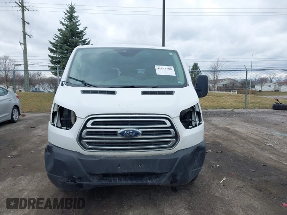 2019 Ford Transit Passenger XL z VIN 1FBZX2ZM7KKA47090, wystawiony jako IAAI lot #41823708 z przebiegiem 236 058 mil mil oraz . Historia ofert i sprzedaży dostępna na DreamBid. Obrazek 12.