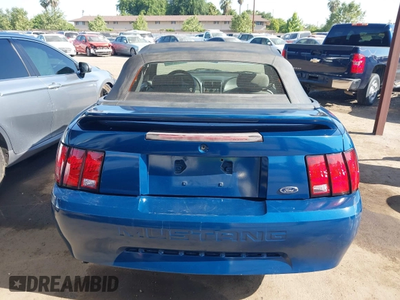 2000 Ford Mustang with VIN 1FAFP4444YF122174, listed as a IAAI auction lot 42185521 with 133,255 mi miles and . Bid and sale history available at DreamBid. Image 16.