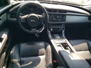 2016 Jaguar XF 35t Prestige with VIN SAJBE4BV9GCY07850, listed as a Copart auction lot 65637874 with 137,148 mi miles and Salvage Title. Bid and sale history available at carsss.com. Image 8.