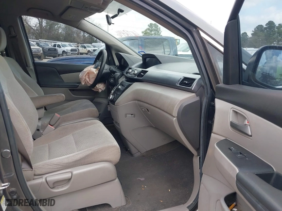 2013 Honda Odyssey LX with VIN 5FNRL5H23DB050884, listed as a IAAI auction lot 41776446 with 176,620 mi miles. Bid and sale history available at carsss.com. Image 5.
