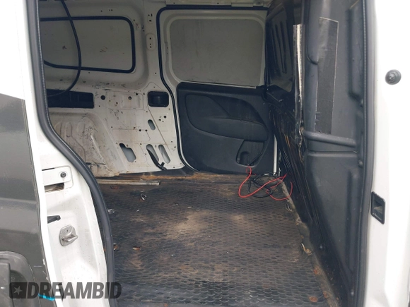 2016 Ram ProMaster City Cargo Tradesman z VIN ZFBERFAT4G6C69767, wystawiony jako IAAI lot #41954711 z przebiegiem 156 015 mil mil oraz . Historia ofert i sprzedaży dostępna na DreamBid. Obrazek 8.