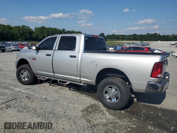 2012 Ram 2500 ST z VIN 3C6UD5CLXCG158412, wystawiony jako Copart lot #56632025 z przebiegiem 94 758 mil mil oraz Szkoda całkowita • Salvage title. Historia ofert i sprzedaży dostępna na DreamBid. Obrazek 2.