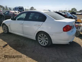 2011 BMW 3 Series 328i xDrive with VIN WBAPK5G55BNN28370, listed as a Copart auction lot 53130265 with Not Provided miles and Salvage Title. Bid and sale history available at carsss.com. Image 2.