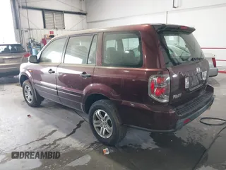 2007 Honda Pilot LX with VIN 2HKYF18137H519304, listed as a IAAI auction lot 42203155 with 128,712 mi miles and . Bid and sale history available at carsss.com. Image 3.