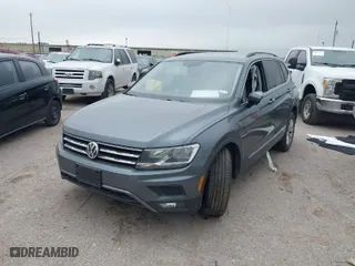 2018 Volkswagen Tiguan SEL with VIN 3VV2B7AX0JM016321, listed as a IAAI auction lot 41883513 with 50,029 mi miles. Bid and sale history available at carsss.com. Image 2.