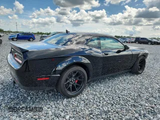 2023 Dodge Challenger R/T Scat Pack Widebody z VIN 2C3CDZFJ3PH596415, wystawiony jako Copart lot #61161035 z przebiegiem 10 317 mil mil oraz Szkoda całkowita • Salvage title. Historia ofert i sprzedaży dostępna na DreamBid. Obrazek 3.