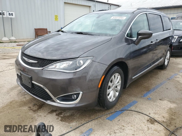 2017 Chrysler Pacifica Touring L with VIN 2C4RC1BG0HR839338, listed as a Copart auction lot 53531095 with 139,580 mi miles and Salvage Title. Bid and sale history available at DreamBid. Image 1.