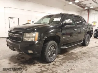 2008 Chevrolet Avalanche LS with VIN 3GNFK12378G169464, listed as a IAAI auction lot 41371639 with 246,490 mi miles. Bid and sale history available at carsss.com. Image 23.
