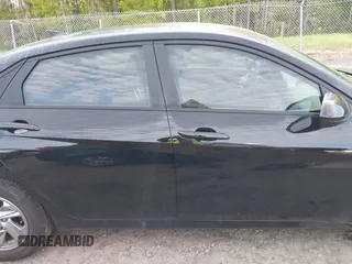 2024 Hyundai Elantra SE z VIN KMHLL4DG7RU798436, wystawiony jako IAAI lot #41973923 z przebiegiem 9 915 mil mil oraz . Historia ofert i sprzedaży dostępna na DreamBid. Obrazek 13.