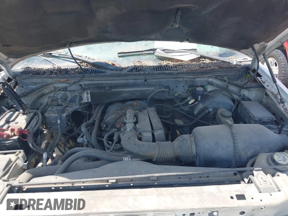 2003 Ford F-150 XL with VIN 1FTRX17243KA96403, listed as a IAAI auction lot 42017173 with 195,120 mi miles. Bid and sale history available at carsss.com. Image 10.