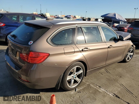 2014 BMW 3 Series 328i xDrive with VIN WBA3G7C54EKN37276, listed as a Copart auction lot 85689254 with 109,119 mi miles and Salvage Title. Bid and sale history available at carsss.com. Image 3.
