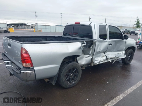 2006 Toyota Tacoma with VIN 5TETX22NX6Z243465, listed as a IAAI auction lot 41980067 with 235,174 mi miles and . Bid and sale history available at DreamBid. Image 4.