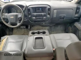 2015 Chevrolet Silverado 3500HD Work Truck z VIN 1GB4CYCG8FF574954, wystawiony jako Copart lot #58710575 z przebiegiem 203 905 mil mil oraz Czysty tytuł • Clean title. Historia ofert i sprzedaży dostępna na DreamBid. Obrazek 8.