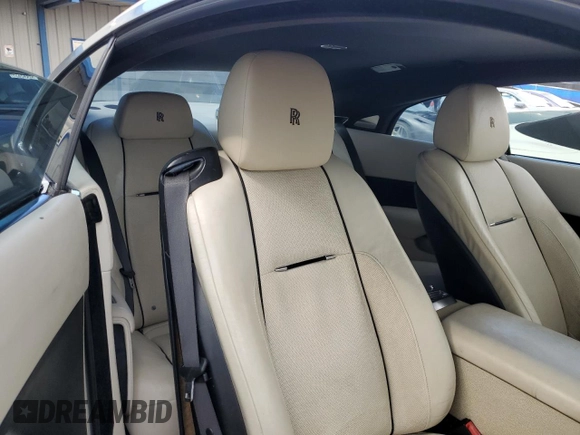 2014 Rolls-Royce Wraith z VIN SCA665C59EUX84411, wystawiony jako Copart lot #74548964 z przebiegiem Nie podano mil oraz Nie do naprawy. Historia ofert i sprzedaży dostępna na DreamBid. Obrazek 10.