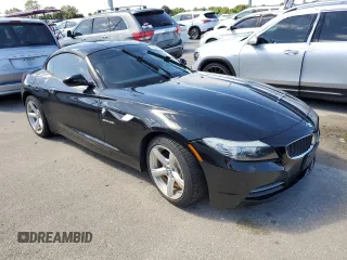 2013 BMW Z4 sDrive28i with VIN WBALL5C54DJ103864, listed as a Copart auction lot 74069774 with 36,161 mi miles and Salvage Title. Bid and sale history available at carsss.com. Image 4.