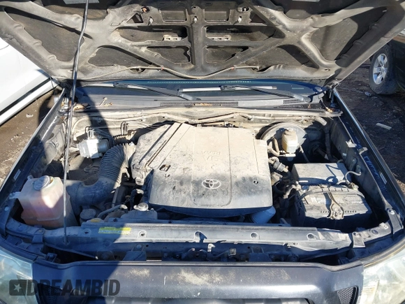2006 Toyota Tacoma with VIN 3TMMU52N26M002740, listed as a IAAI auction lot 41684550 with 250,012 mi miles and . Bid and sale history available at DreamBid. Image 10.