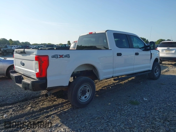 2019 Ford F-250 XL with VIN 1FT7W2B65KEE88135, listed as a IAAI auction lot 42452346 with 94,142 mi miles and . Bid and sale history available at DreamBid. Image 4.