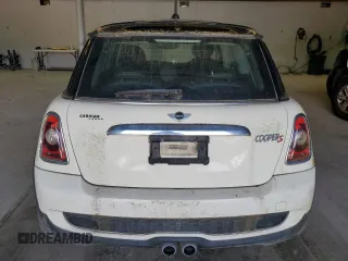 2010 MINI Hardtop S with VIN WMWMF7C5XATX41172, listed as a Copart auction lot 55132775 with 127,674 mi miles and Clean Title. Bid and sale history available at DreamBid. Image 6.