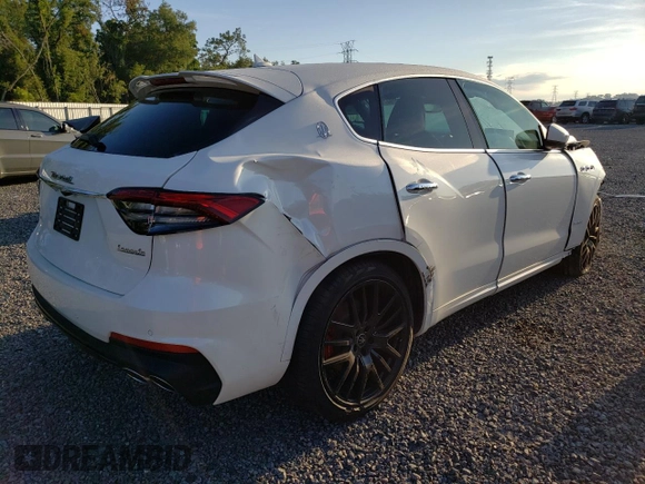 2021 Maserati Levante GranSport with VIN ZN661XUS7MX379585, listed as a Copart auction lot 63294773 with 0 mi miles. Bid and sale history available at carsss.com. Image 3.