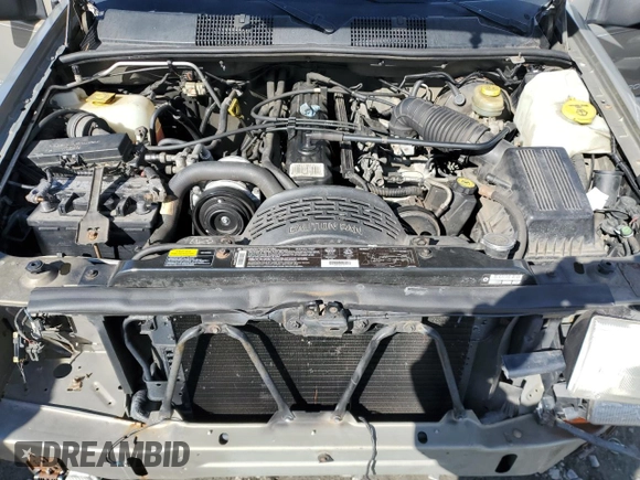 1997 Jeep Grand Cherokee Laredo with VIN 1J4GZ58SXVC569171, listed as a Copart auction lot 45657745 with 101,648 mi miles and Salvage Title. Bid and sale history available at carsss.com. Image 12.